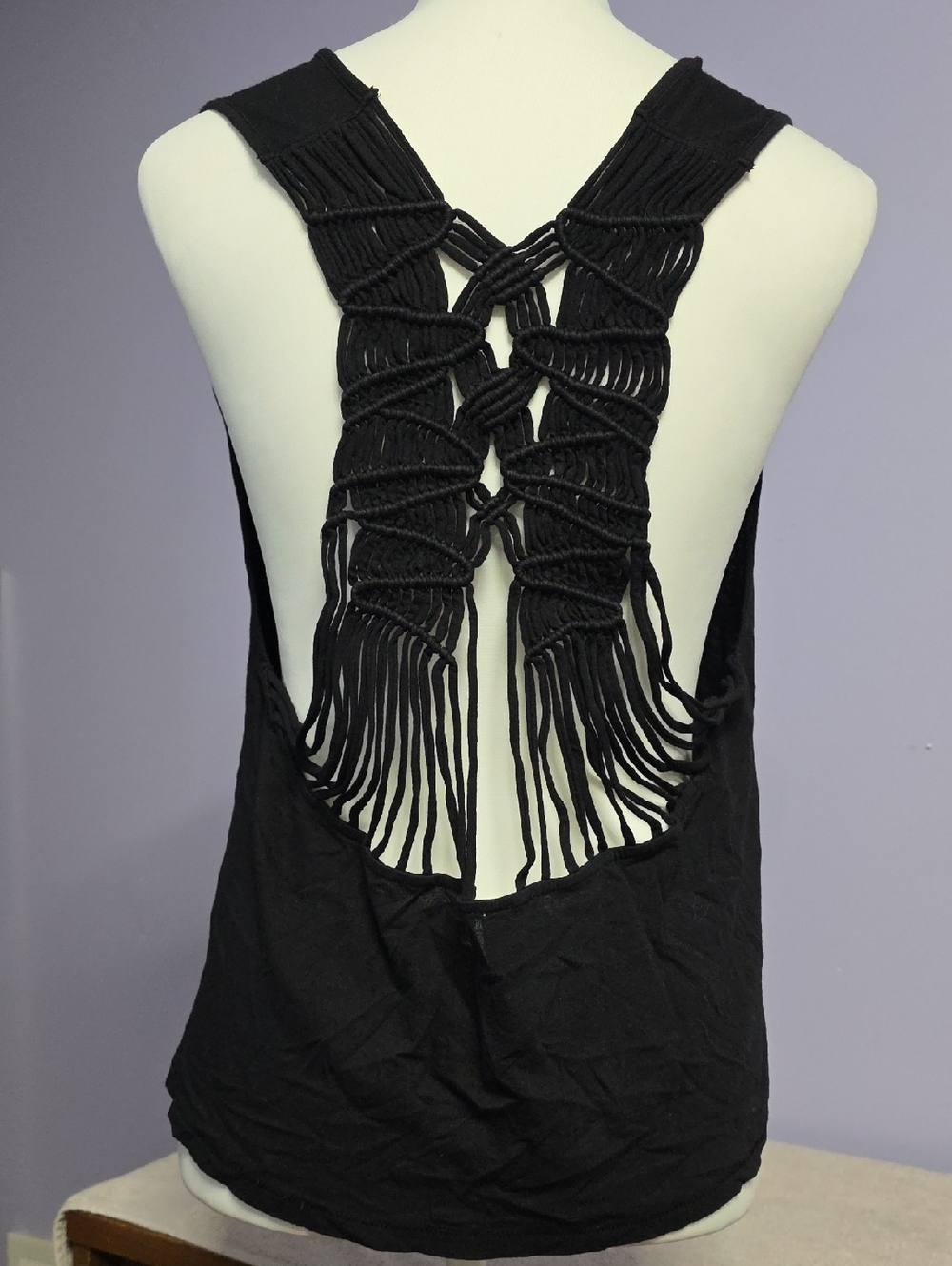 FP Movement by‎ Free People Black V-Neck Sleeveless Tank - Picture 2 of 6
